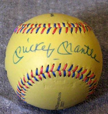 MICKEY MANTLE SIGNED 1927 N.Y. YANKEES COMMEMORATIVE BASEBALL w/JSA LOA