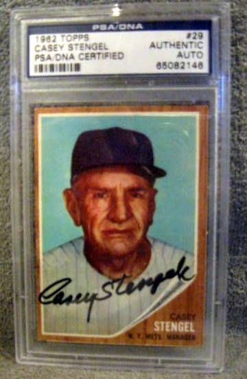 1962 TOPPS SIGNED CASEY STENGEL CARD -PSA/DNA  AUTHENTICATED