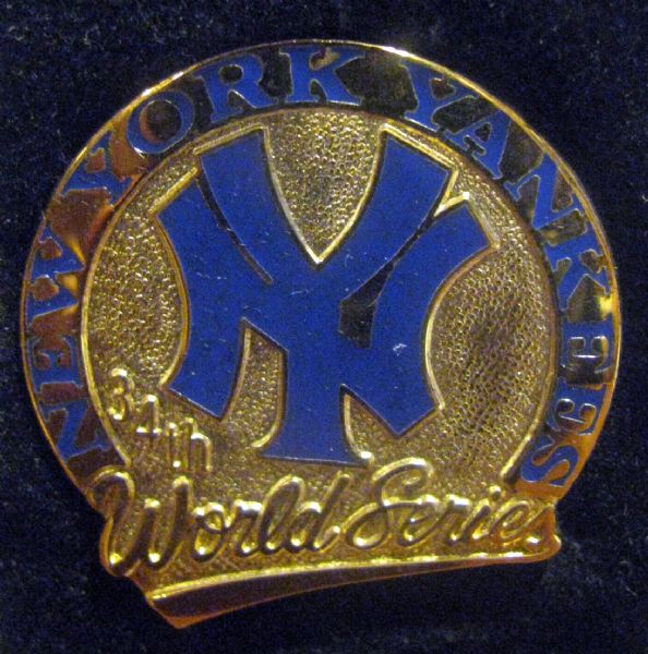 1996 NEW YORK YANKEES SERIES PRESS PIN