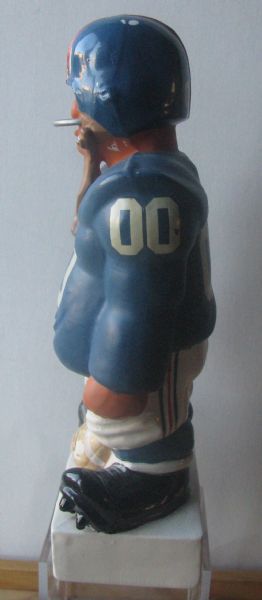 60's NEW YORK GIANTS KAIL LARGE STANDING LINEMAN STATUE