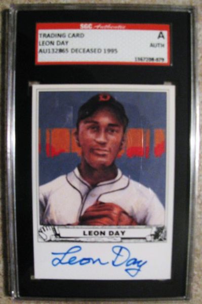 LEON DAY SIGNED BASEBALL CARD - SGC SLABBED & AUTHENTICATED