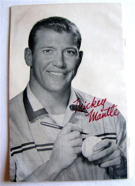 50's MICKEY MANTLE BOOKLET - PLAYING MAJOR LEAGUE BASEBALL - RARE