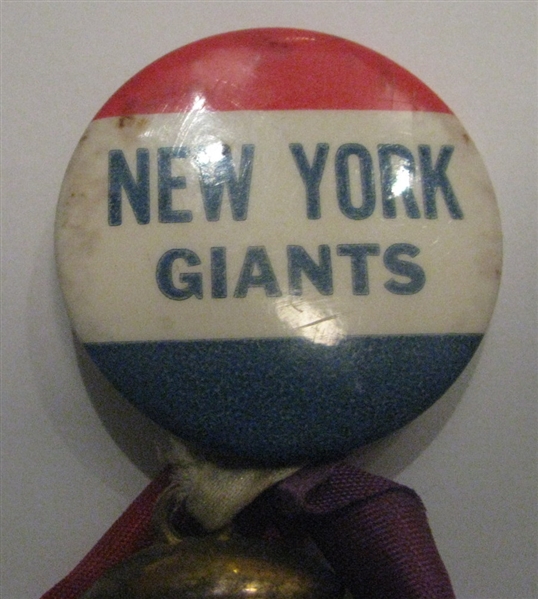 VINTAGE NEW YORK FOOTBALL GIANTS PIN