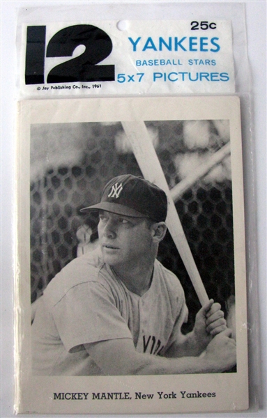 1961 NEW YORK YANKEES PHOTO PACK IN PACKAGE w/MANTLE - RARE!
