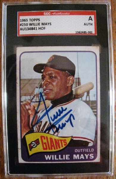 1965 TOPPS WILLIE MAYS SIGNED BASEBALL CARD - SGC SLABBED & AUTHENTICATED
