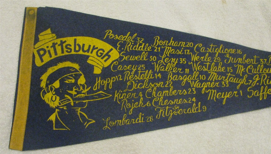 40's PITTSBURGH PIRATES FULL SIZE PENNANT w/ PLAYER NAMES