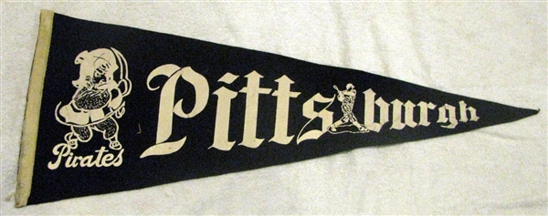 40's PITTSBURGH PIRATES FULL SIZE PENNANT