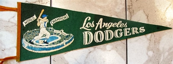 1959 LA DODGERS WORLD CHAMPIONS FULL SIZE PENNANT 