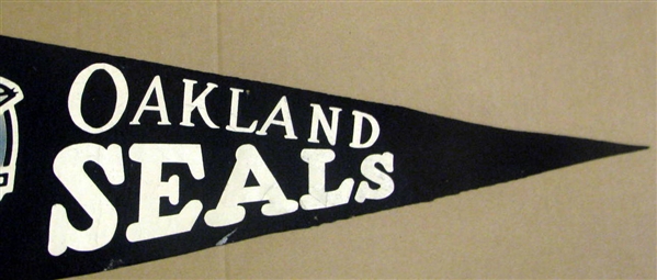 60's OAKLAND SEALS PENNANT - RARE!