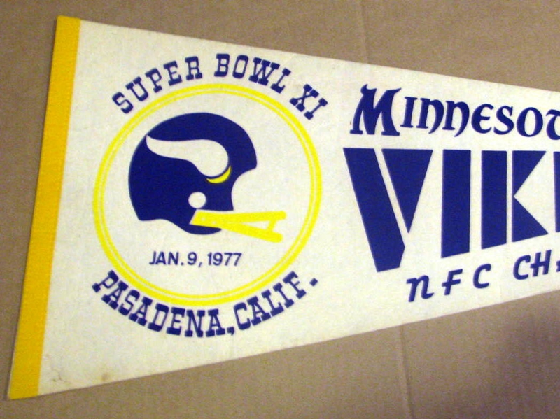 1977 MINNESOTA VIKINGS SUPER BOWL XI PENNANT