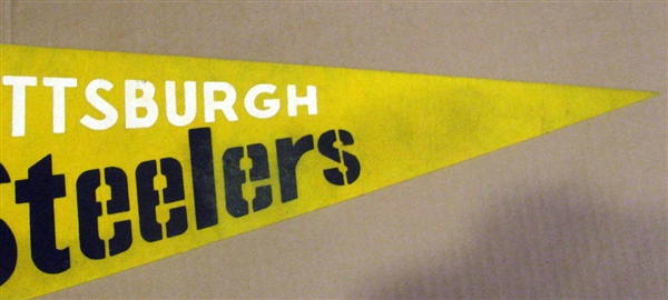 1974 PITTSBURGH STEELERS WORLD CHAMPIONS PENNANT