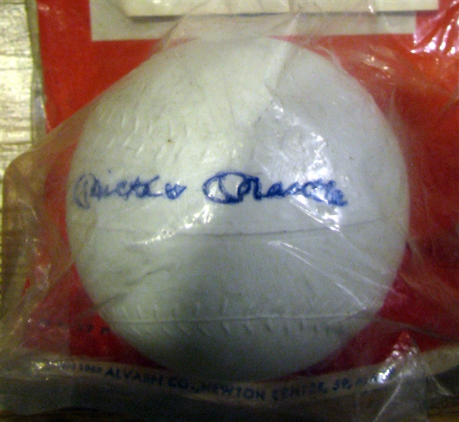 1962 MICKEY MANTLE'S OFFICIAL AUTOGRAPHED BASEBALL & MANUAL SEALED ON CARD