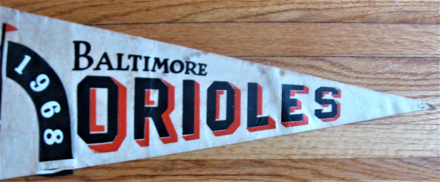 1968 BALTIMORE ORIOLES TEAm PICTURE PENNANT
