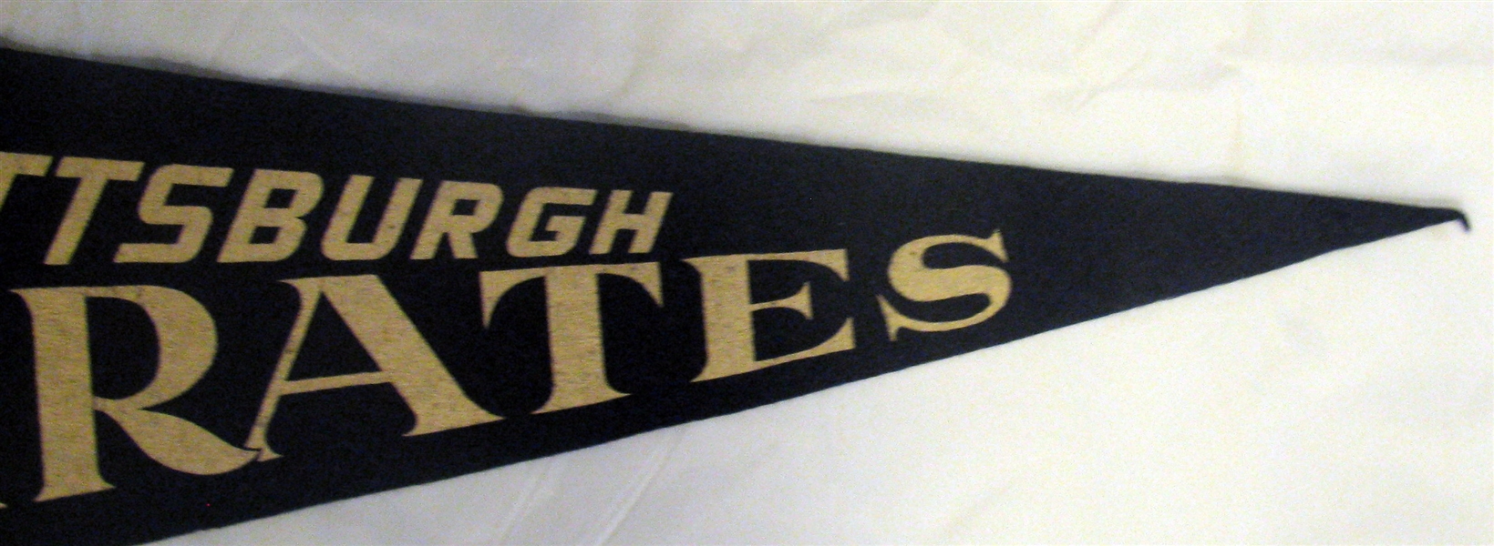 50's PITTSBURGH PIRATES 3/4 SIZE PENNANT