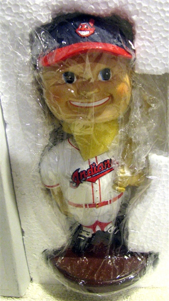 2001 CLEVELAND INDIANS LIMITED EDITION BOBBING HEAD - MIB