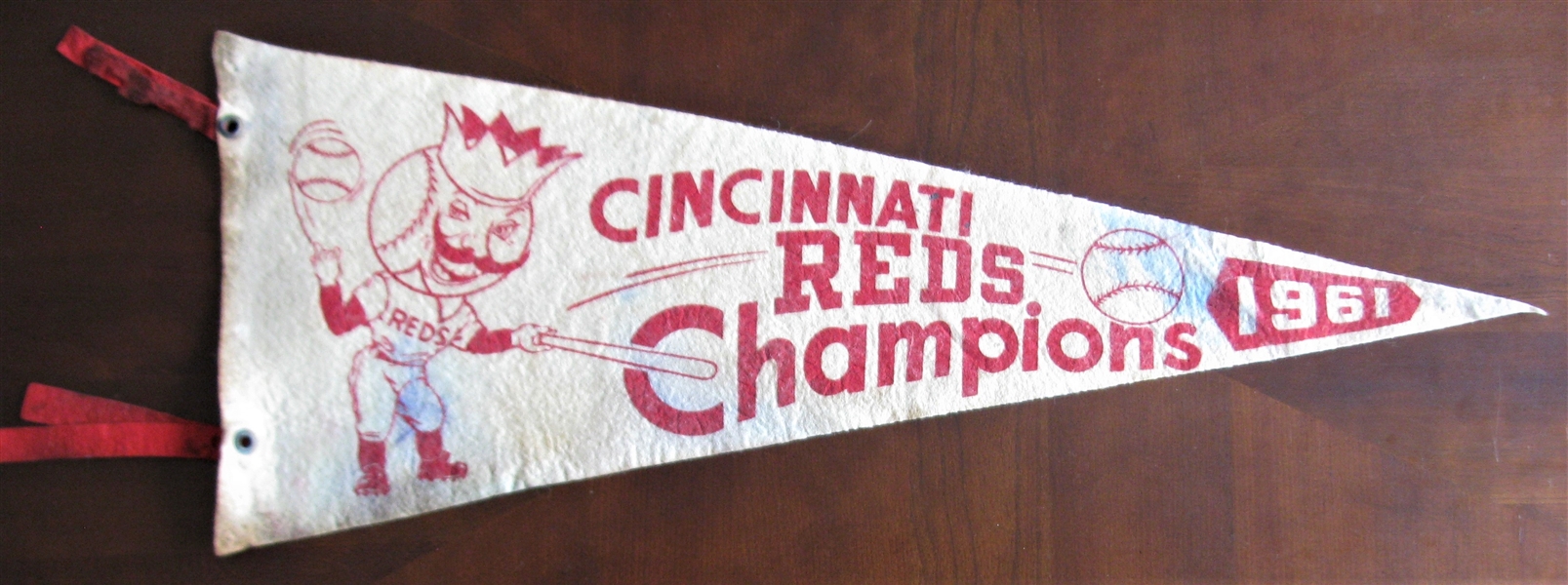 1961 CINCINNATI REDS N.L. CHAMPIONS PENNANT 