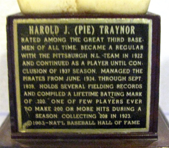 1963 PIR TRAYNOR HALL OF FAME BUST / STATUE