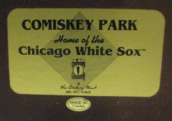 COMISKEY PARK 'DANBURY MINT MINIATURE STADIUM - CHICAGO WHITE SOX