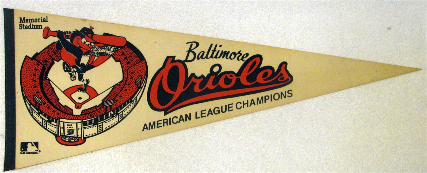 VINTAGE  BALTIMORE ORIOLES AMERICAN LEAGUE CHAMPIONS PENNANT