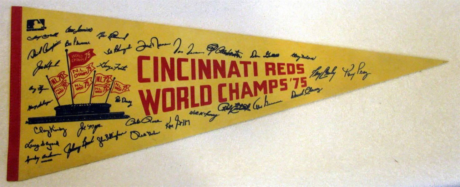 1975 CINCINNATI REDS WORLD CHAMPIONS PENNANT