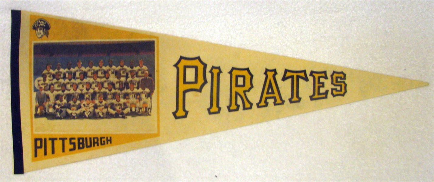 70's PITTSBURGH PIRATES PHOTO PENNANT
