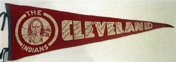 40's CLEVELAND INDIANS PENNANT w/PLAYERS NAMES - RARE!