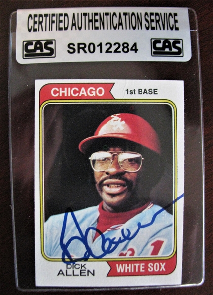  DICK ALLEN 1974 TOPPS SIGNED BASEBALL CARD /CAS AUTHENTICATED