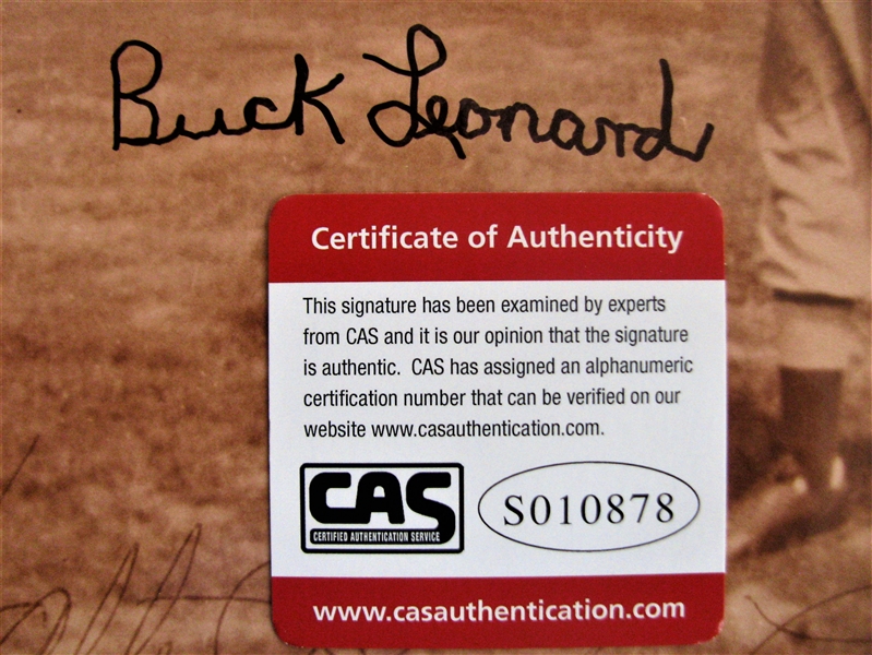 BUCK LEONARD SIGNED PHOTO /CAS AUTHENTICATED