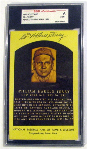 BILL TERRY SIGNED HALL OF FAME POST CARD- SGC SLABBED & AUTHENTICATED