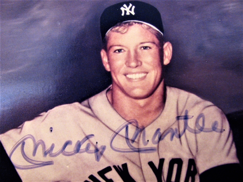 MICKEY MANTLE SIGNED 8 X 10 COLOR PHOTO w/CAS LOA