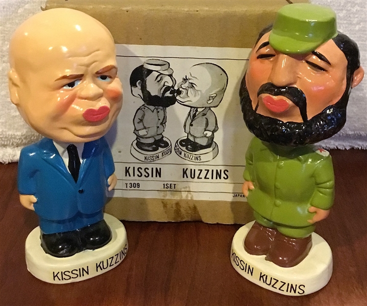 60's KISSIN KUZZINS BOBBING HEADS w/BOX - CASTRO & KHRUSHCHEV