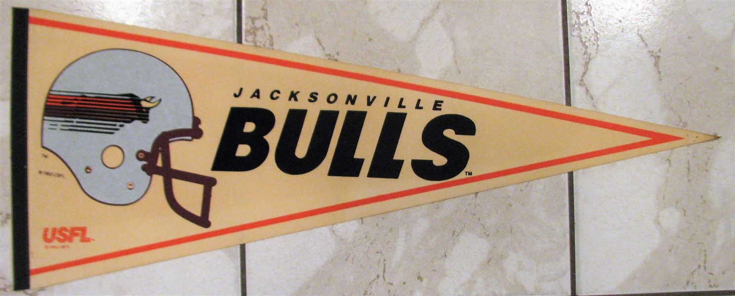 80's USFL JACKSONVILLE BULLS PENNANT
