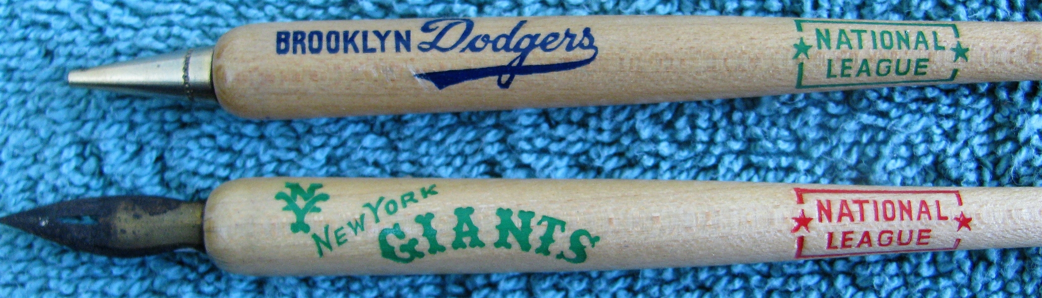 40's BROOKLYN DODGERS & NY GIANTS PEN AND PENCIL SET IN BOX