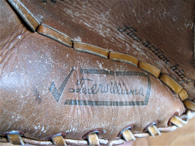 EARLY 70's SEARS TED WILLIAMS GLOVE BOX AND GLOVE