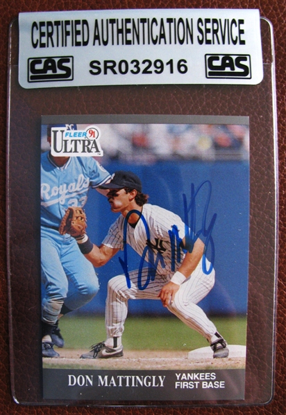 DON MATTINGLY SIGNED BASEBALL CARD /CAS AUTHENTICATED