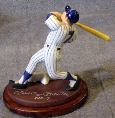 MICKEY MANTLE SIGNED SPORTS IMPRESSIONS STATUE w/JSA LOA