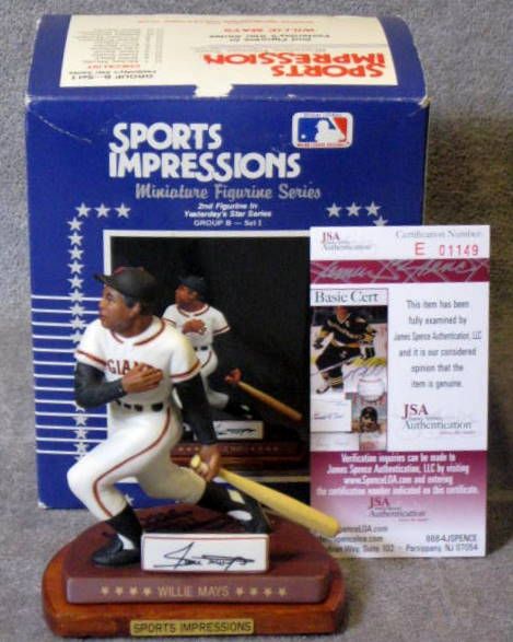 WILLIE MAYS SIGNED SPORTS IMPRESSIONS STATUE w/JSA COA